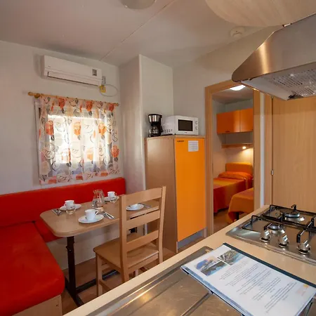 Prázdninový areál & Orchidea 3*