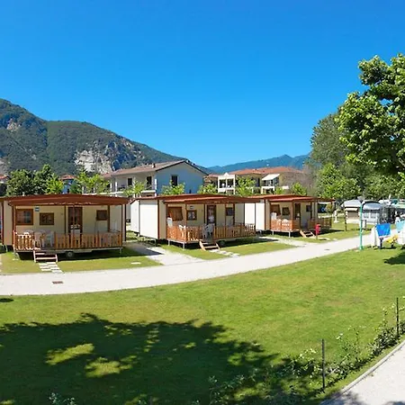 Prázdninový areál & Orchidea