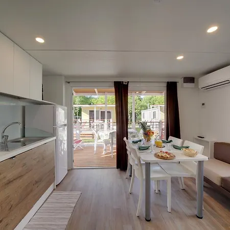 & Orchidea Prázdninový areál 3*